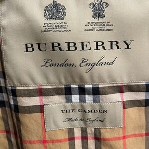 Burberry Camden trench